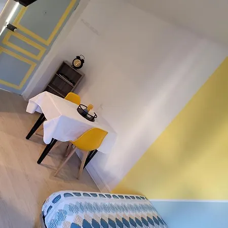 Voyage De Lumiere - Comme A La Maison - Apartment Châteaubriant